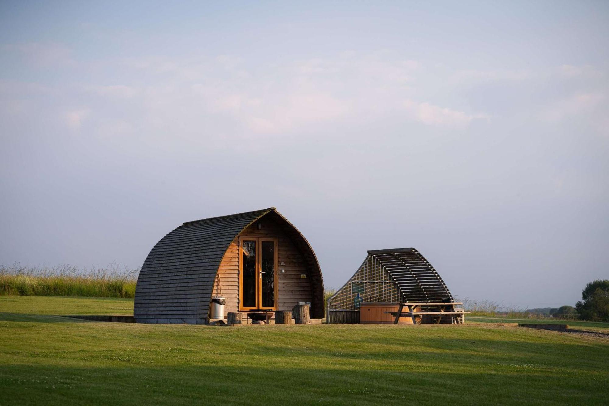 Sedgewell Barn By Wigwam Holidays Норталeртън Стая снимка