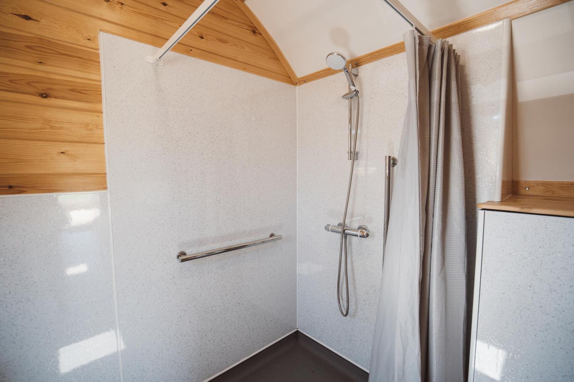 Sedgewell Barn By Wigwam Holidays Норталeртън Стая снимка