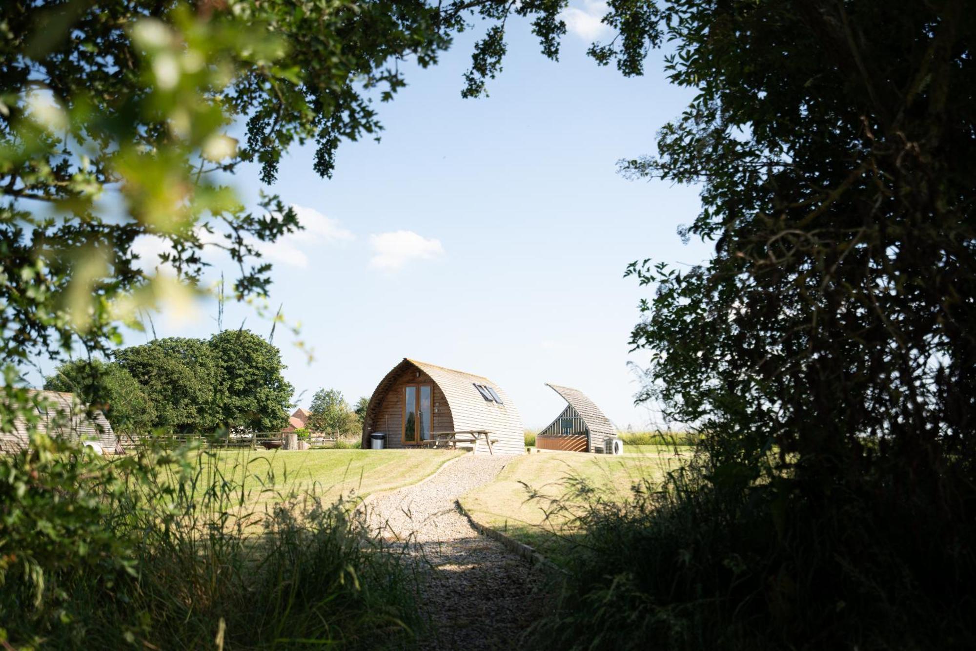 Sedgewell Barn By Wigwam Holidays Норталeртън Екстериор снимка