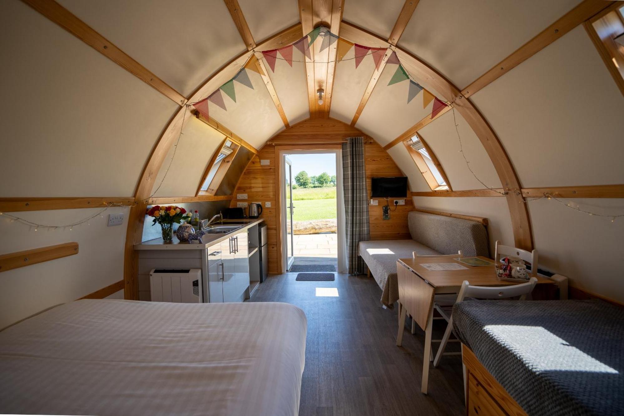 Sedgewell Barn By Wigwam Holidays Норталeртън Стая снимка