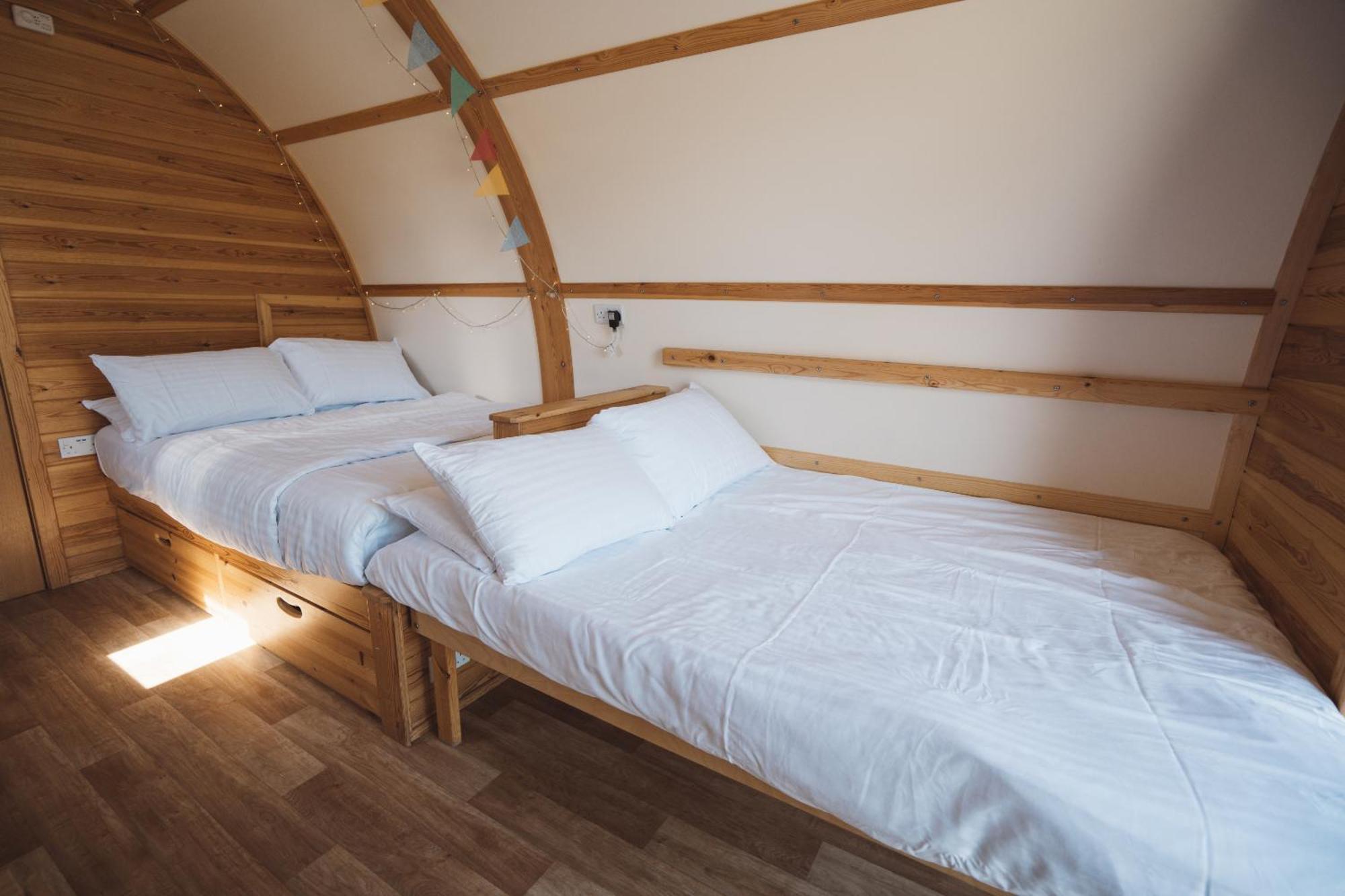 Sedgewell Barn By Wigwam Holidays Норталeртън Стая снимка